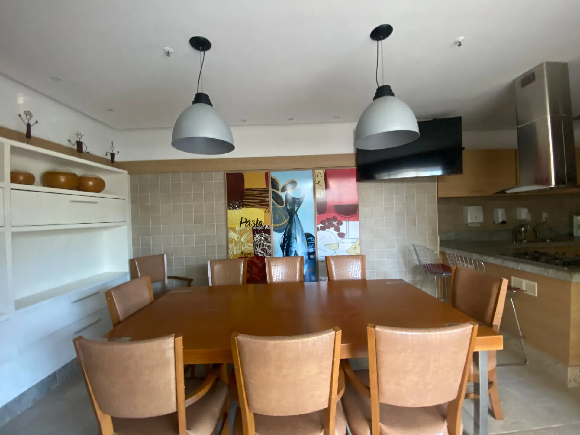 Furnished apartment with 3 bedrooms and 3 bathrooms — photo 30