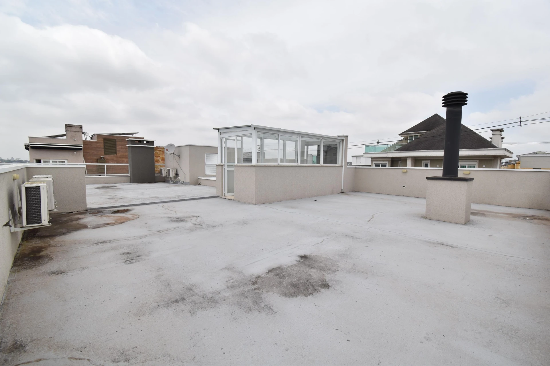 House, 411 m², with a bathtub — photo 29