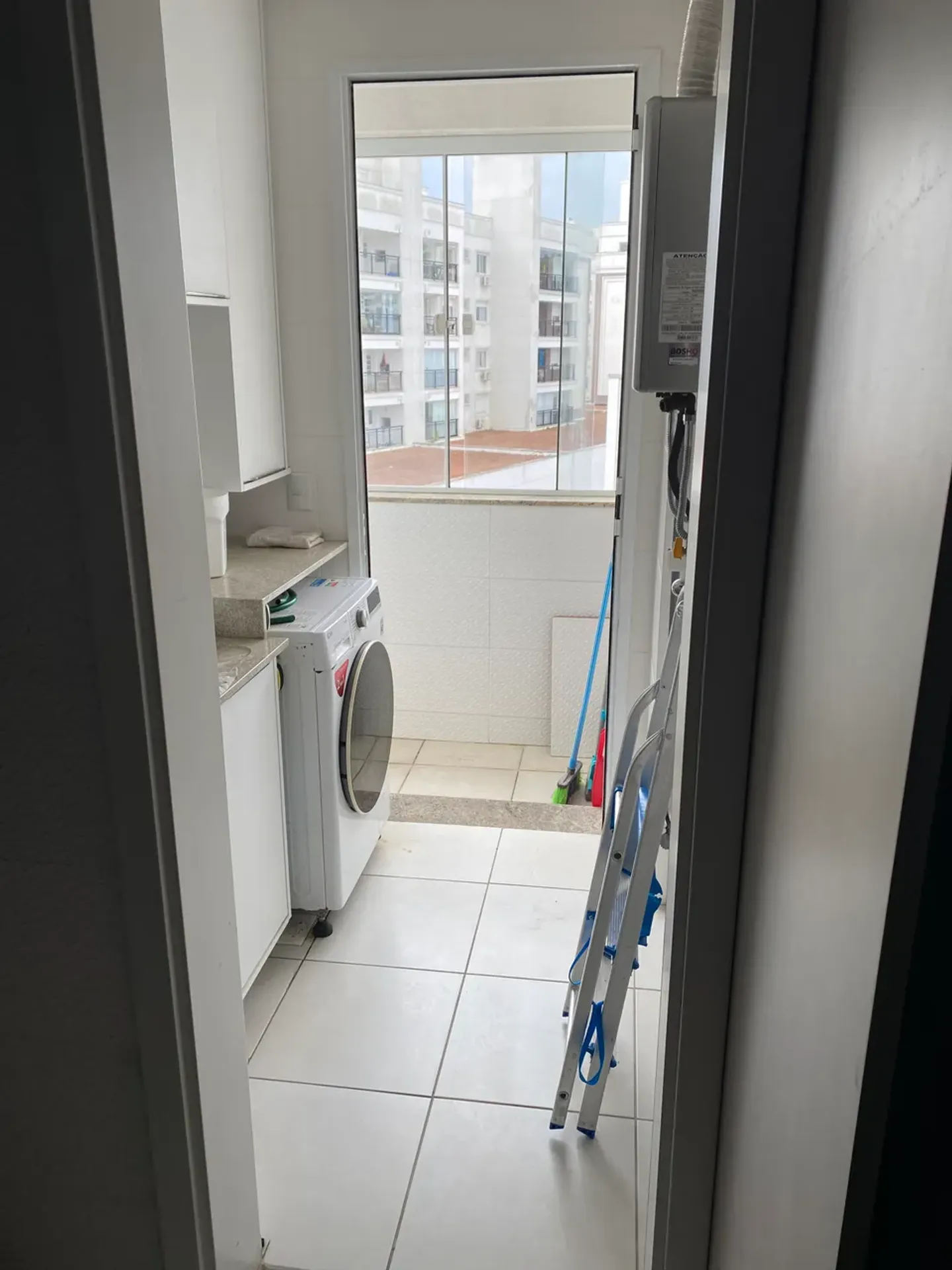 Furnished apartment, 115 m², with a water view — photo 6