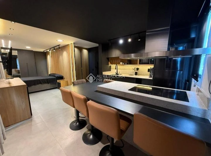 Furnished 1-bedroom apartment with 2 parking spaces