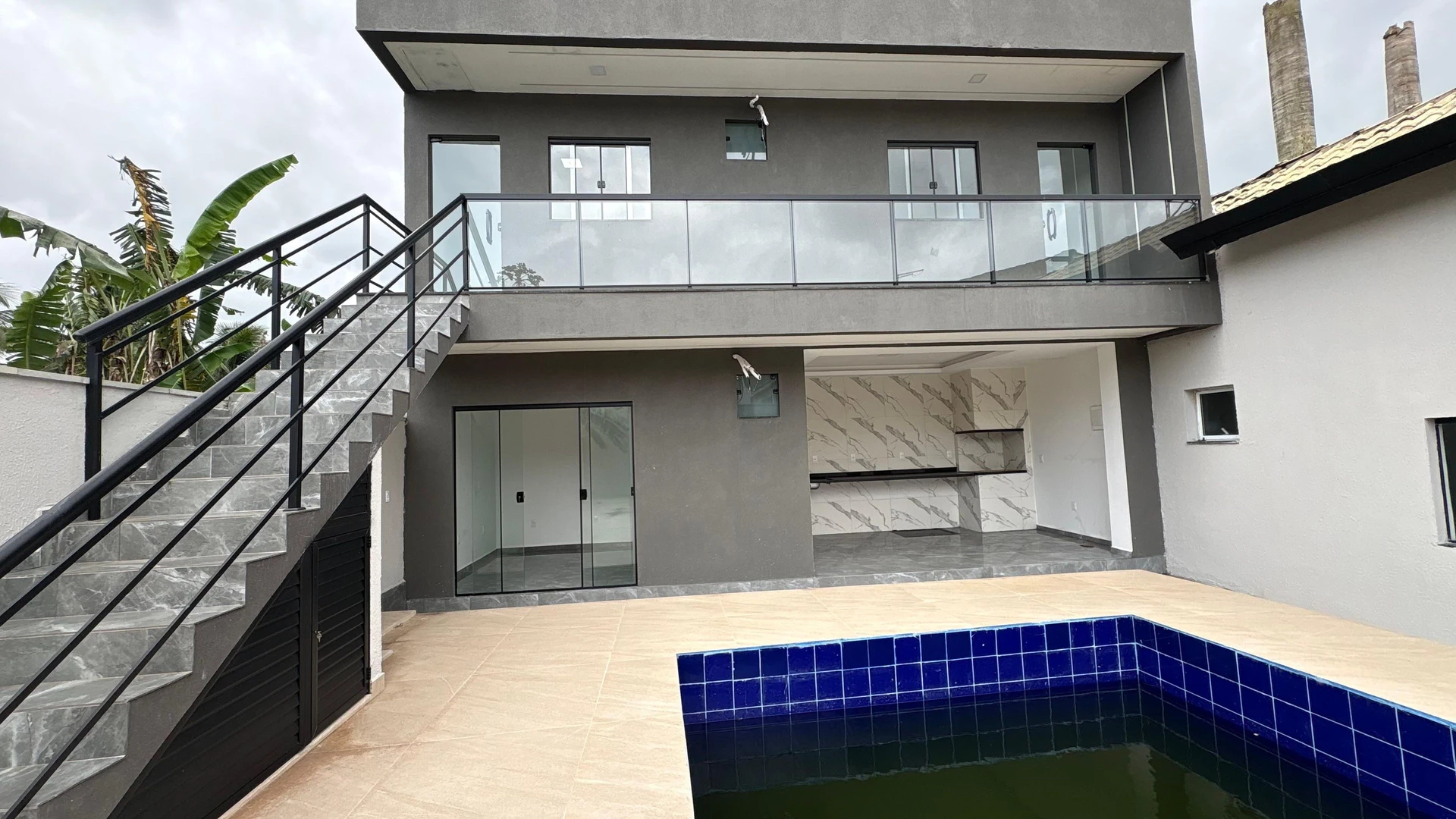 House, 350 m², with a garden — photo 15