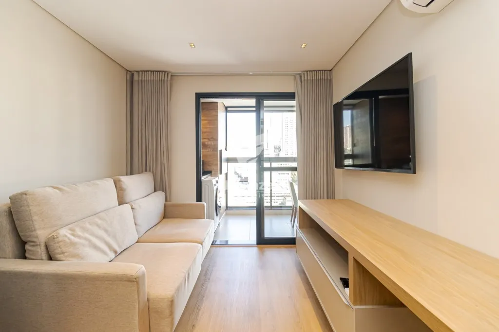 Apartamento mobiliado com cozinha integrada e varanda fechada — photo 10