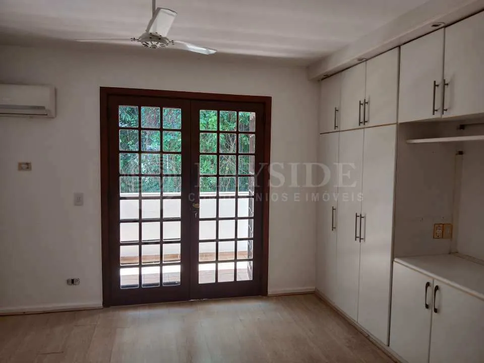 Apartment with private area and 3 bedrooms — photo 5
