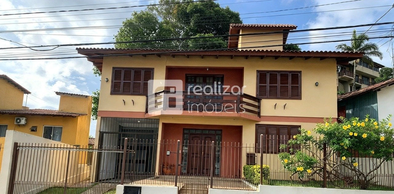 300 m² house with a grill on the balcony and a private BBQ — photo 21