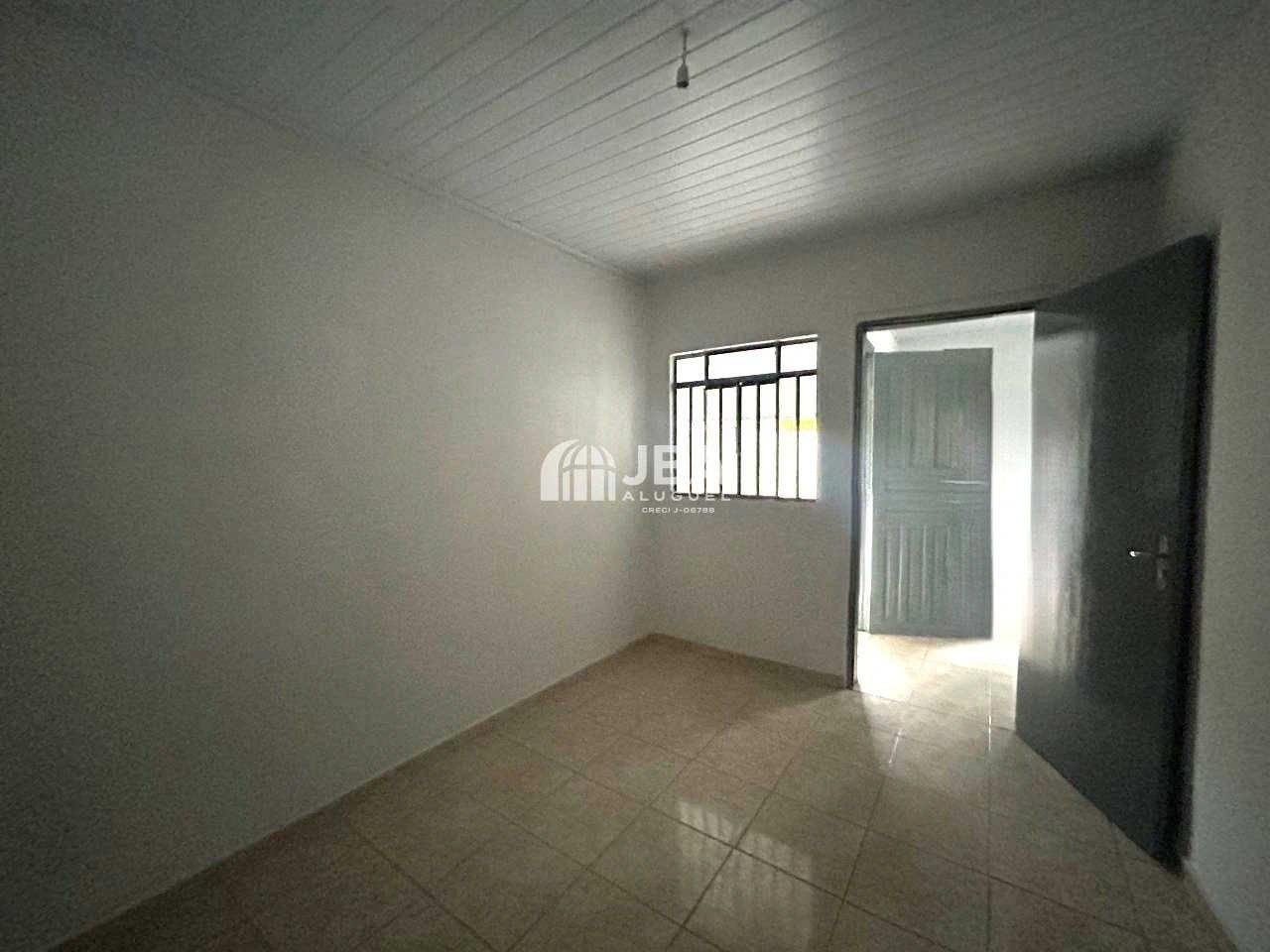 Garden in a 2-bedroom house, 72 m²