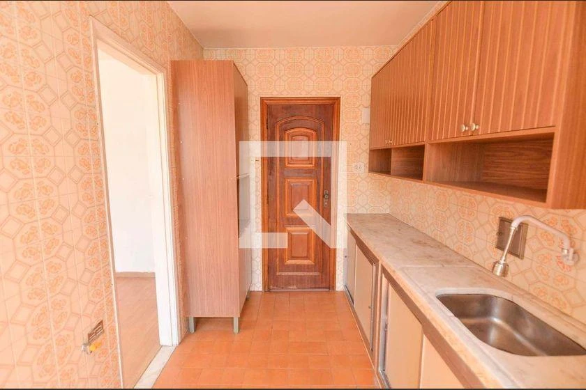 Departamento de 2 dormitorios con piso de madera o laminado — photo 13