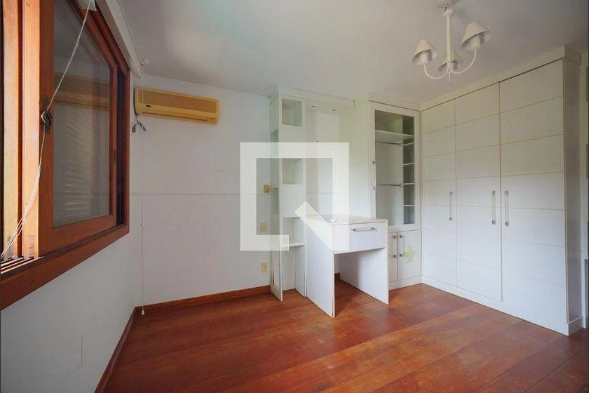 Панорамные окна и 7 спален: дом 700 м² — photo 28