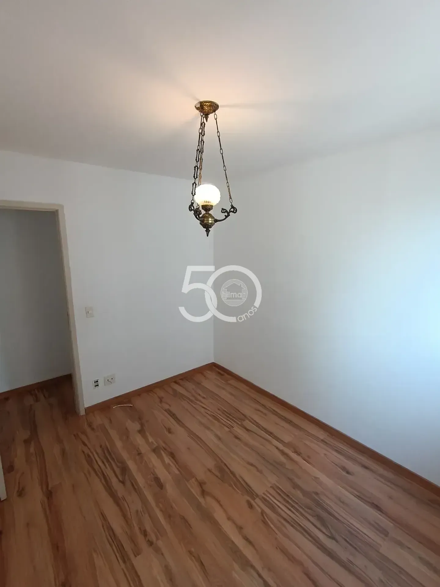 Departamento de 2 dormitorios con piso de madera o laminado — photo 5