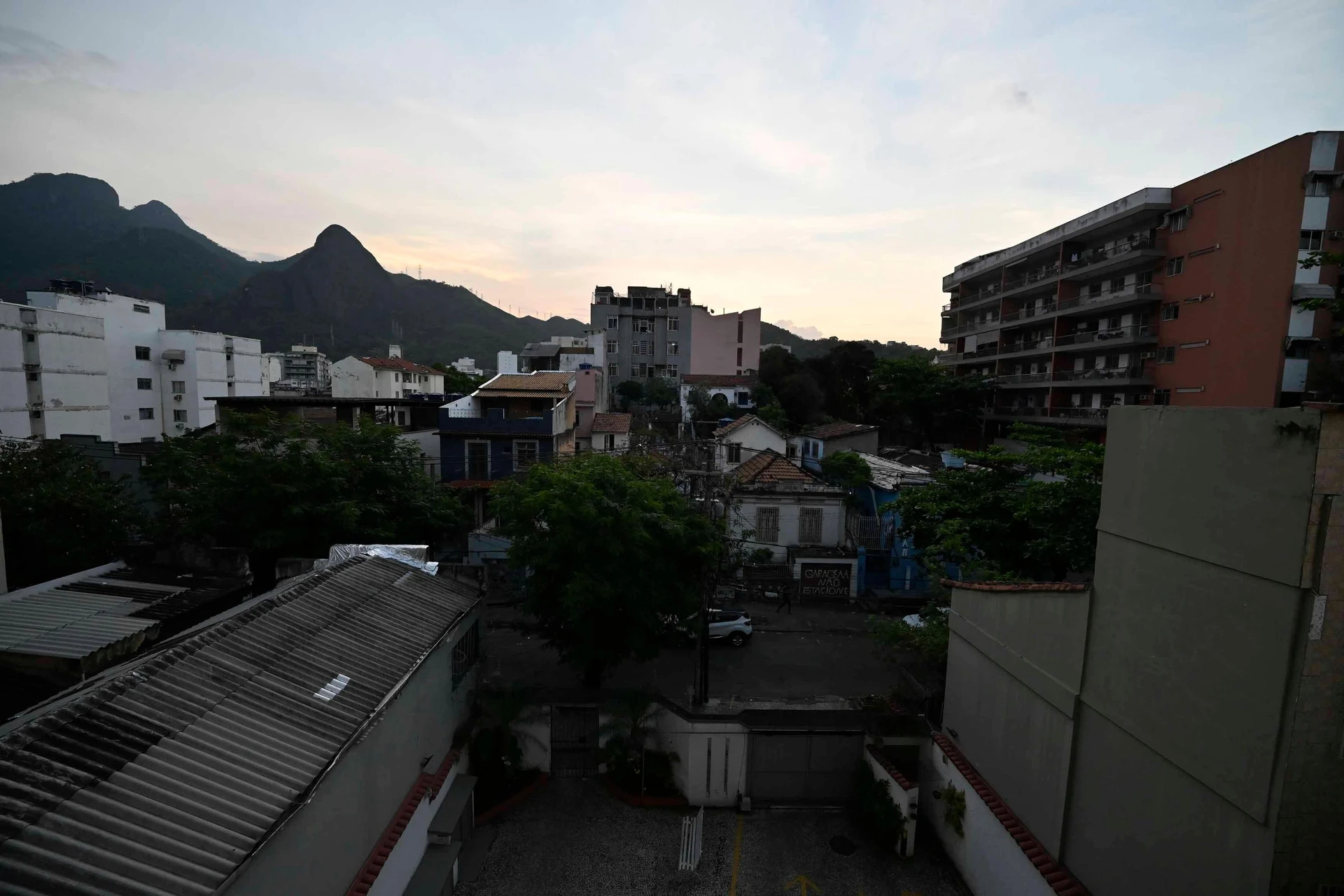 Mountain view in a 2-bedroom apartment, 72 m² — photo 22