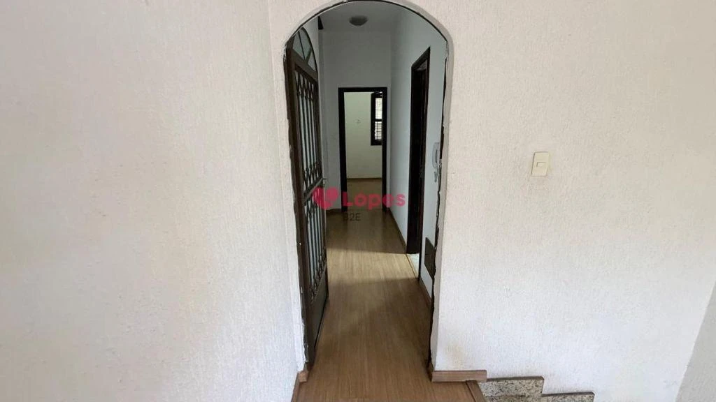 Casa de 450 m² com 3 quartos e fogão a gás — photo 11