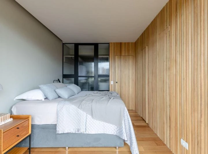 3 en-suite bedrooms apartment, 165 m² and 2 parking spots — photo 3
