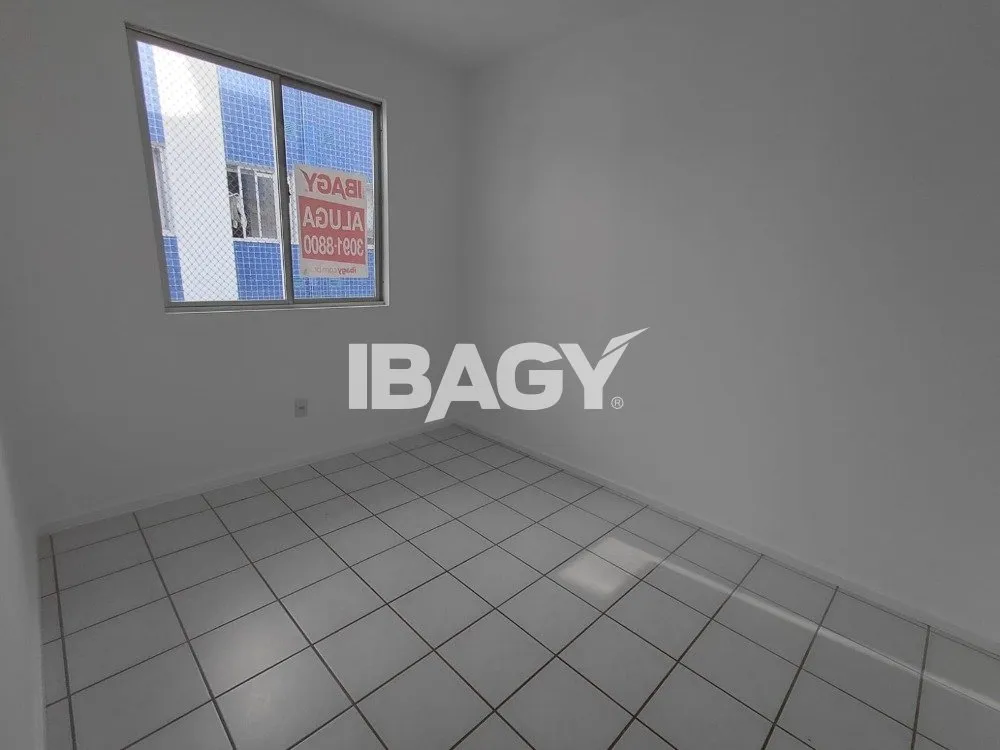 Apartamento de 2 dormitorios con 73 m², 1 plaza y balcón — photo 12
