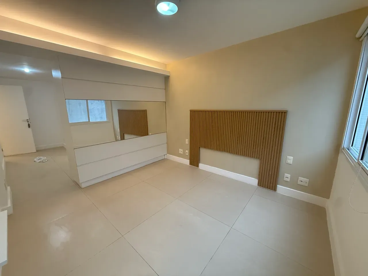 Apartment with 3 en-suites and 2 parking spaces — photo 2