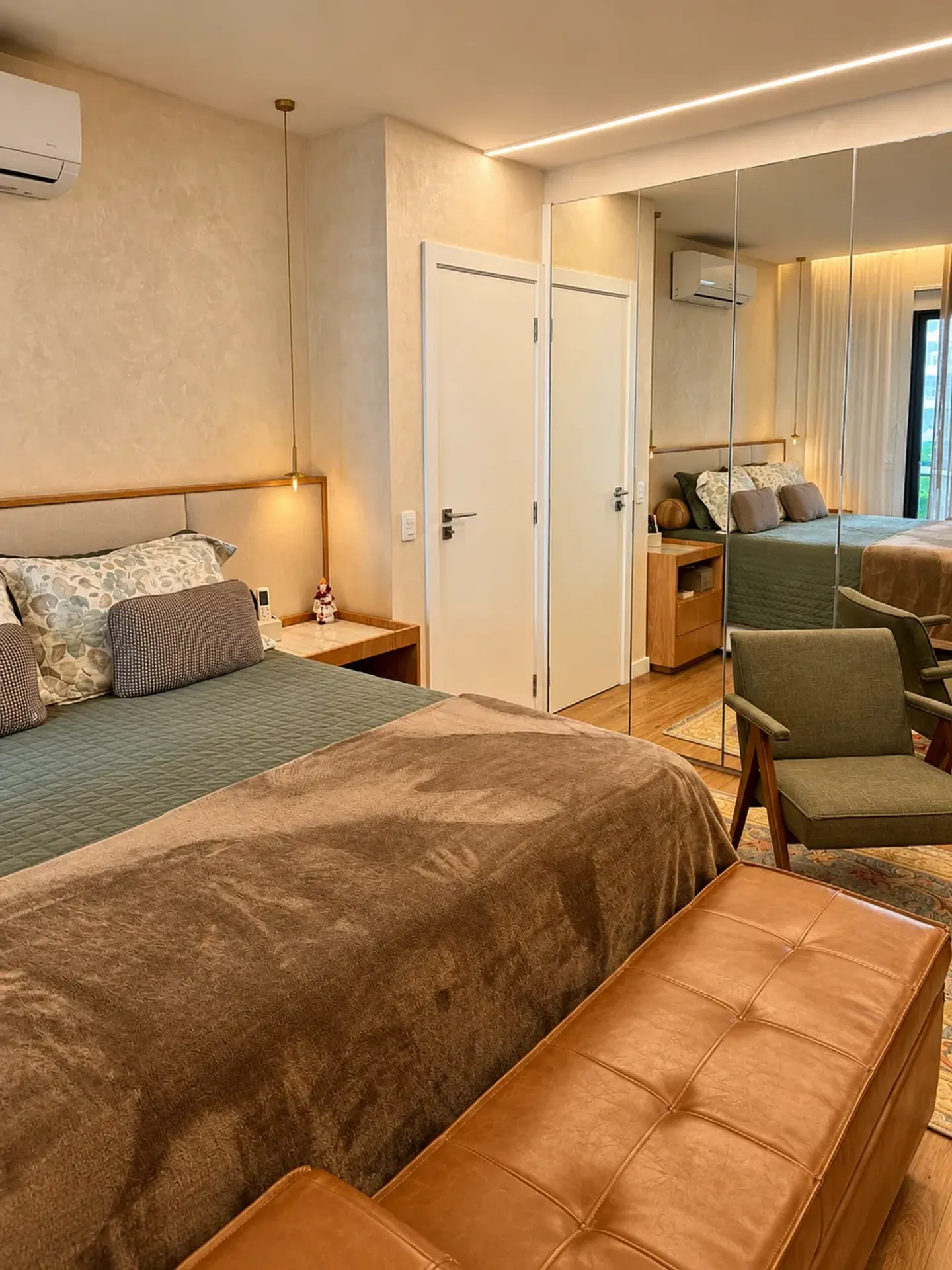 Вид на воду и 4 спальни: квартира 240 м² — photo 13