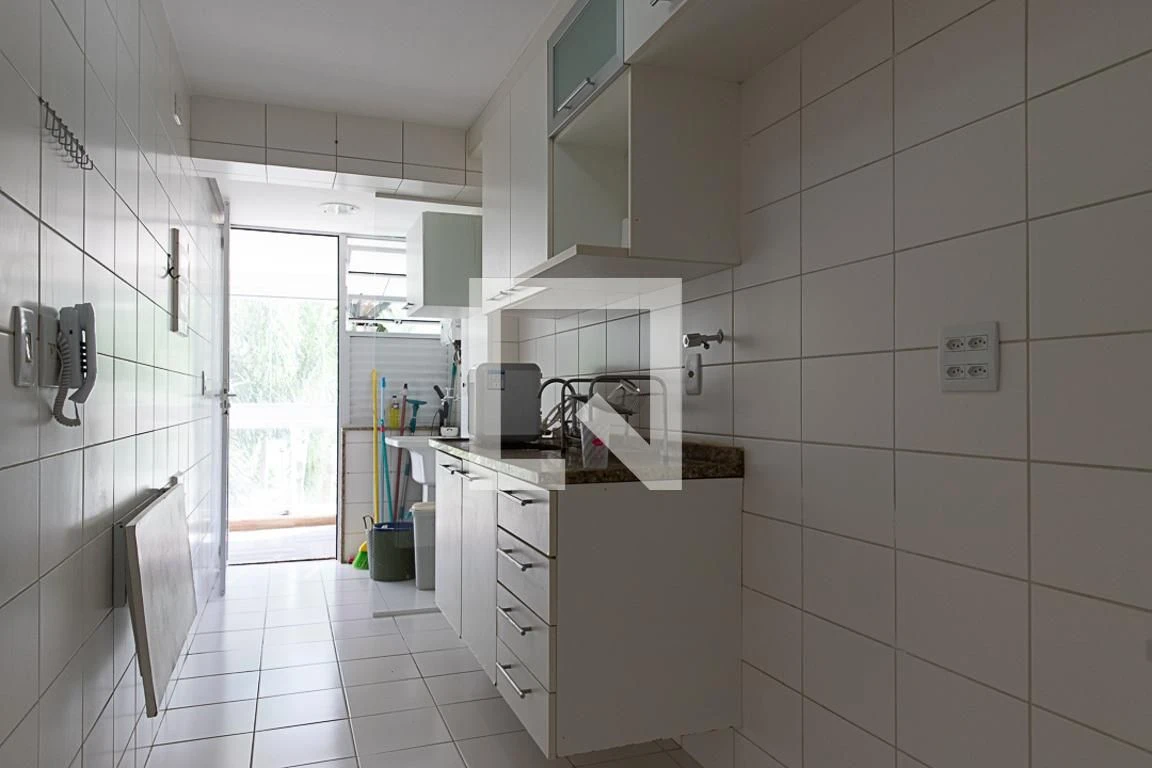 Apartment with 3 bedrooms, balcony and private BBQ — photo 8