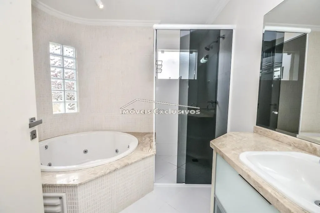 Furnished 253 m² house with 4 bedrooms and an open gas kitchen — photo 46