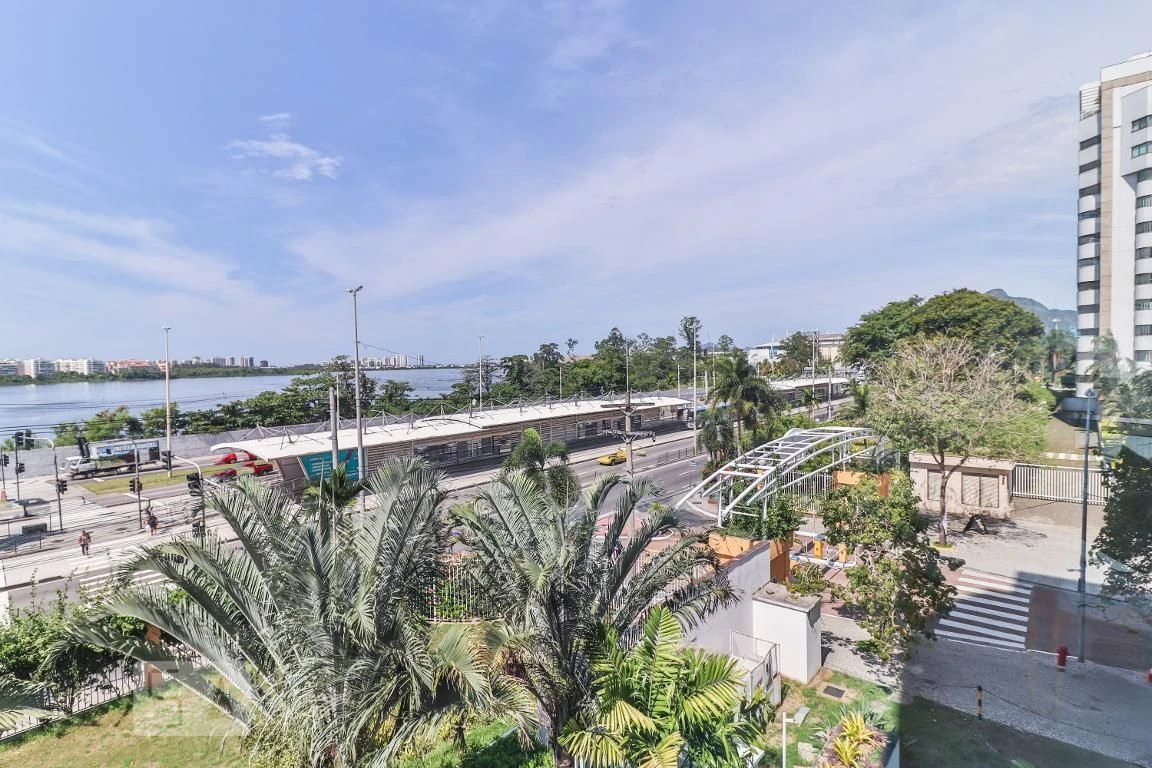 Apartamento para alugar de 100 m² com 3 quartos e varanda — photo 18