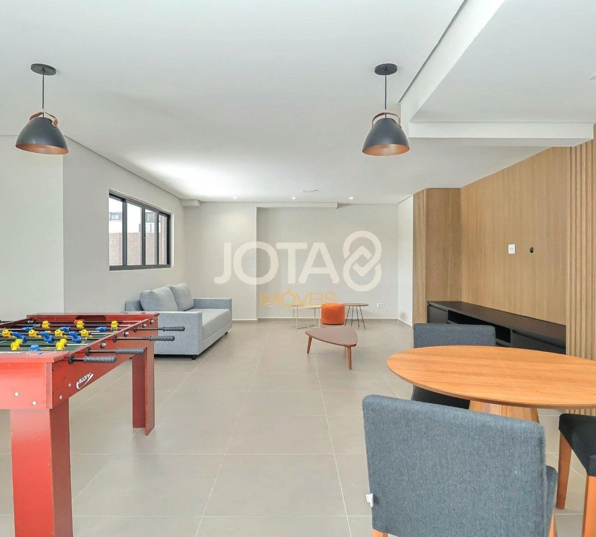 Furnished apartment with 1 parking spot and open-plan kitchen — photo 40