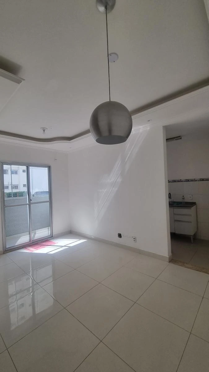 2-bedroom apartment in a building with a gym — photo 33