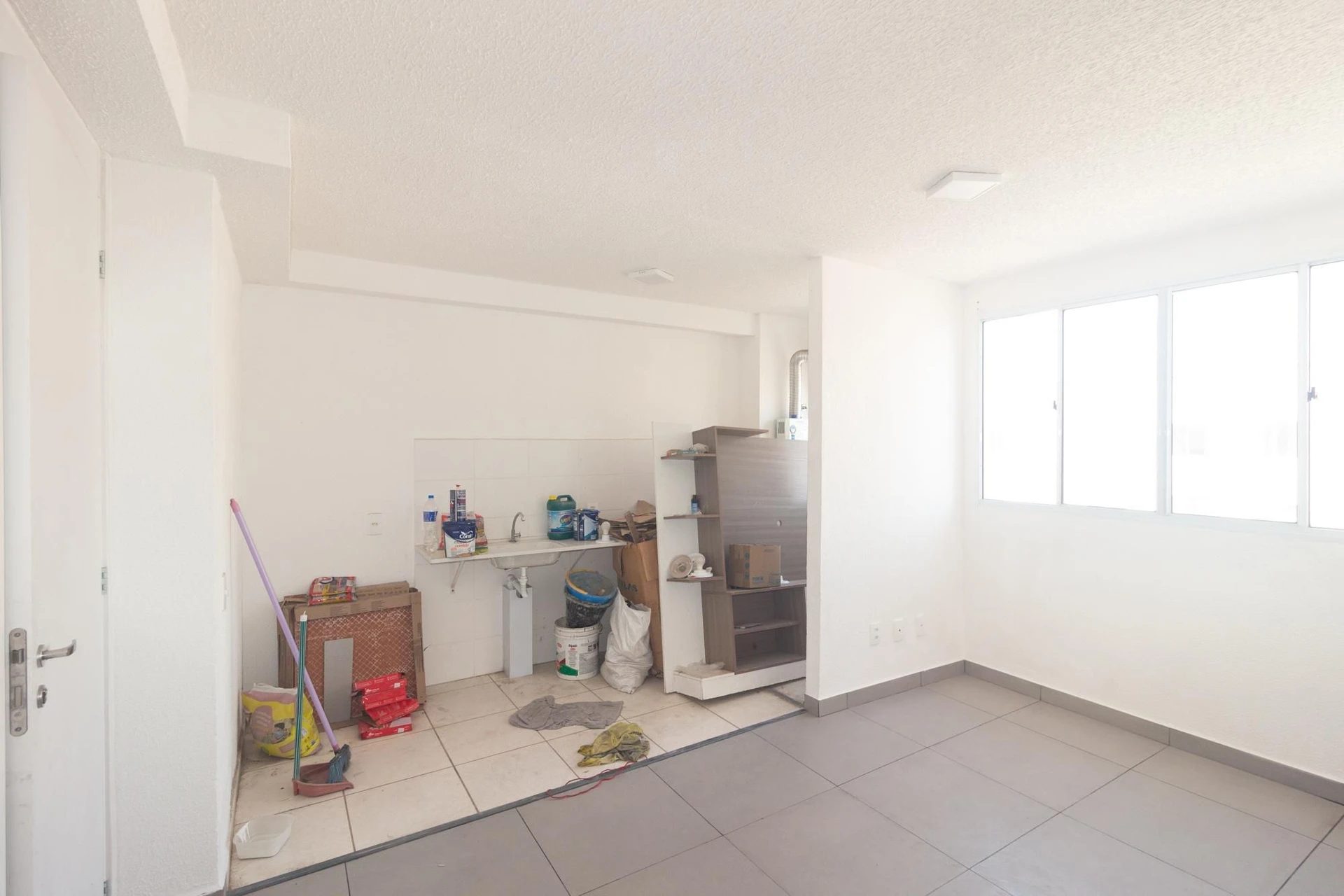 2-bedroom apartment with shared outdoor pool — photo 16