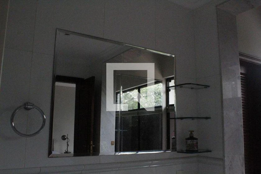 800 m² house with 5 bedrooms and a private-use pool — photo 37