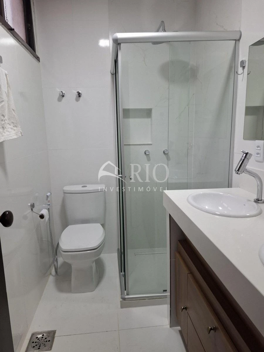 Unfurnished house with 4 bedrooms and 6 bathrooms, 945 m² — photo 39