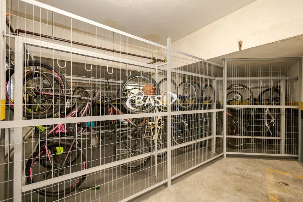 Estudio amueblado de 42 m² en el 15º piso con balcón — photo 74