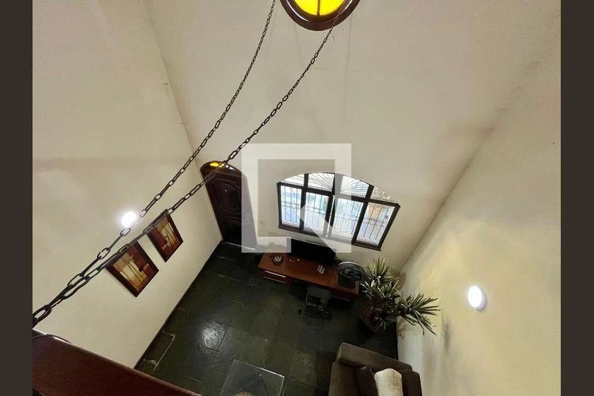 Casa de 300 m² com 4 quartos e 2 vagas — photo 46
