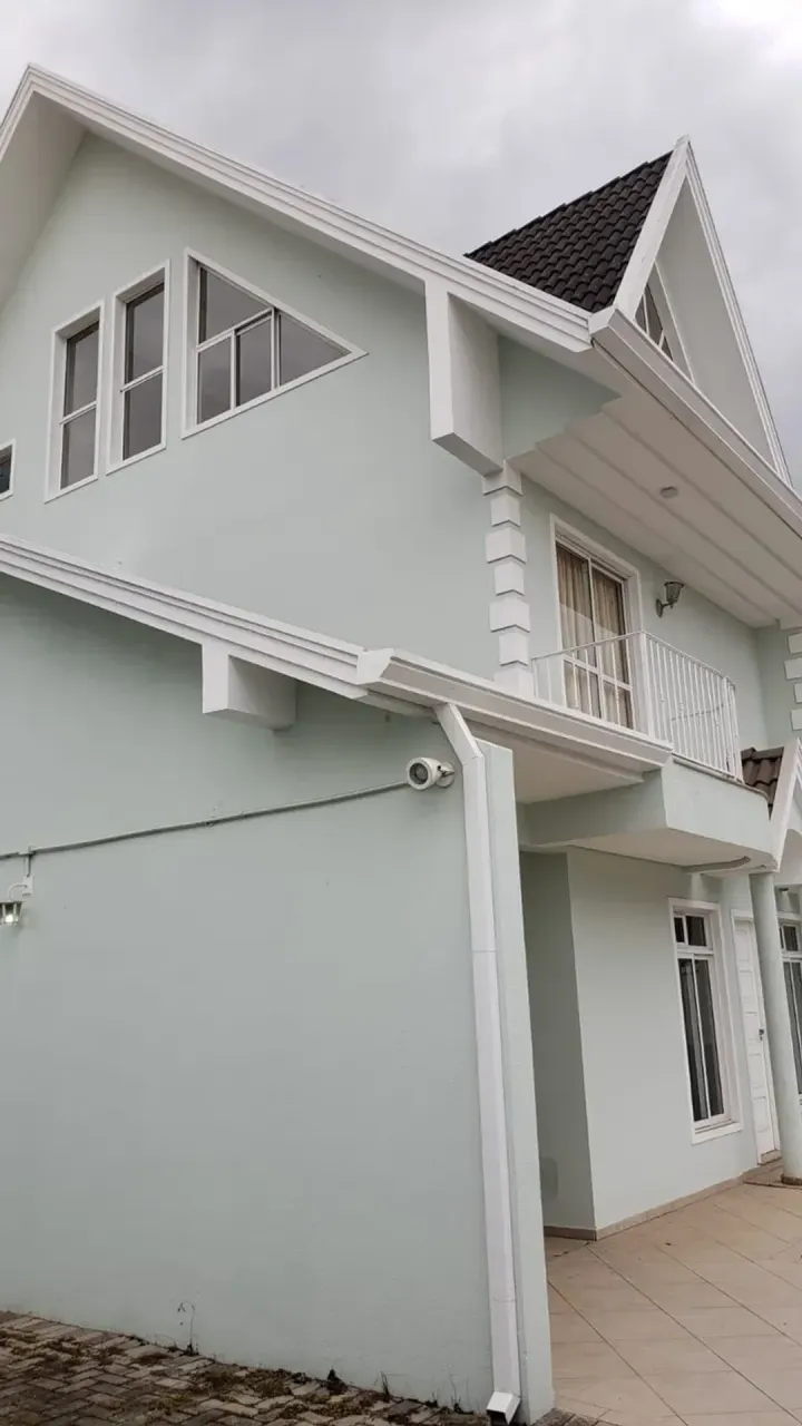 One-bedroom, 226 m² house in Curitiba — photo 2