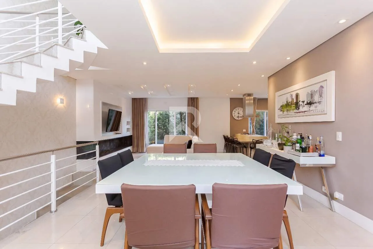 3-bedroom house with an open-plan kitchen — photo 8