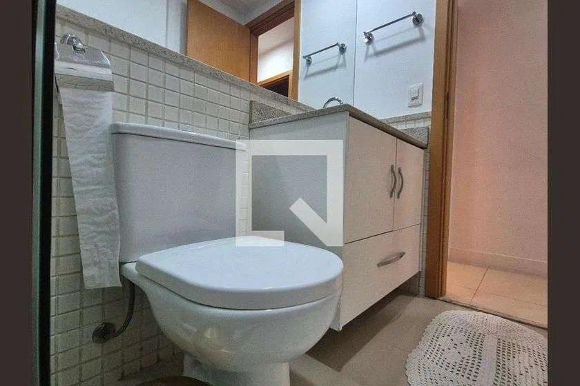 80 m² apartment with a pool in the building — photo 29