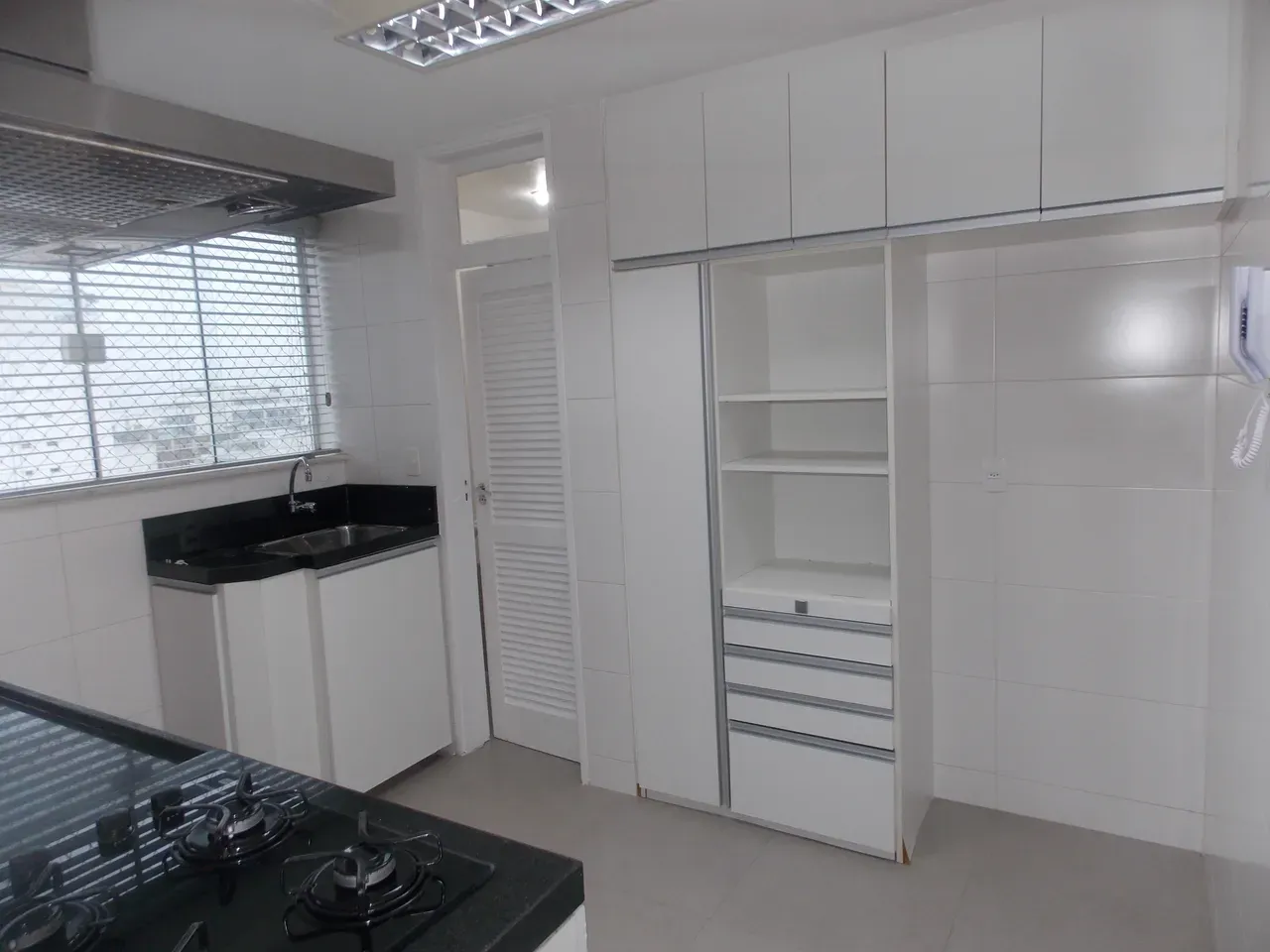 Apartamento, 52 m², com piso de madeira ou laminado — photo 2