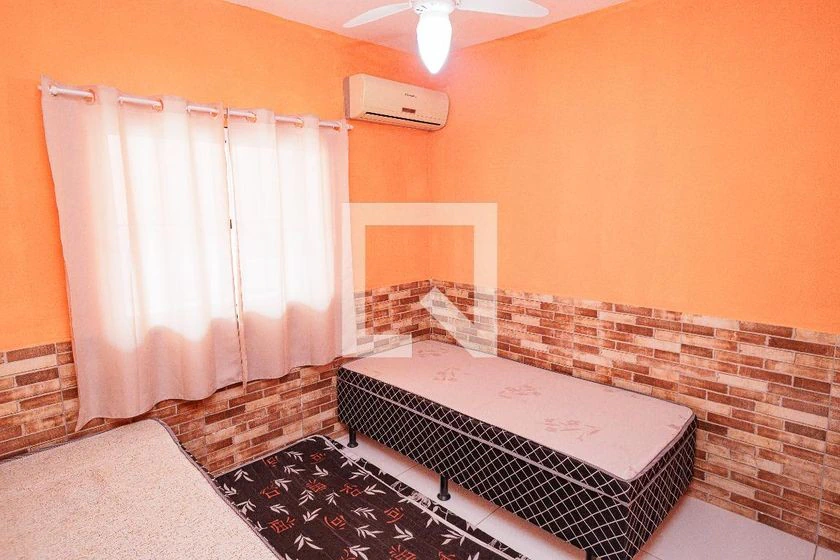 Furnished house with a pool and 3 bedrooms — photo 18