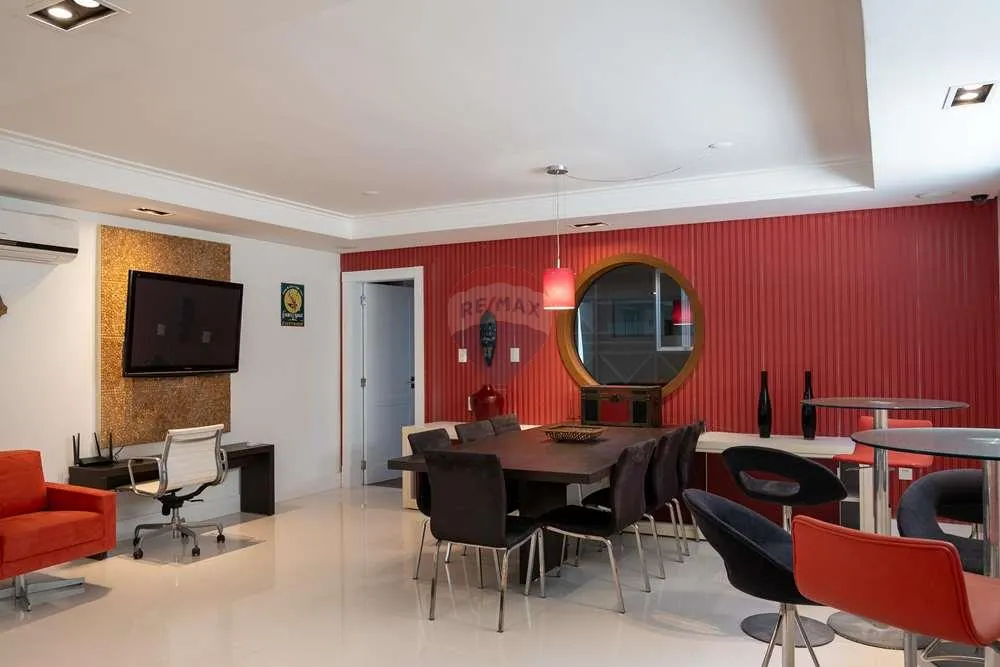 House with 7 en-suite bedrooms and balcony — photo 42