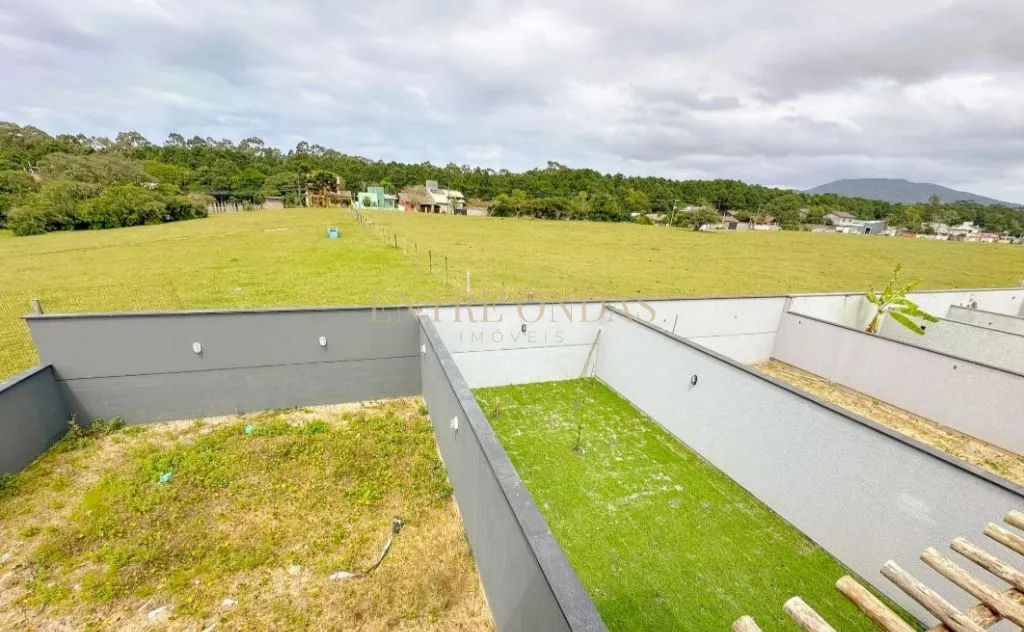3-bedroom house with a mountain view in Florianópolis — photo 14