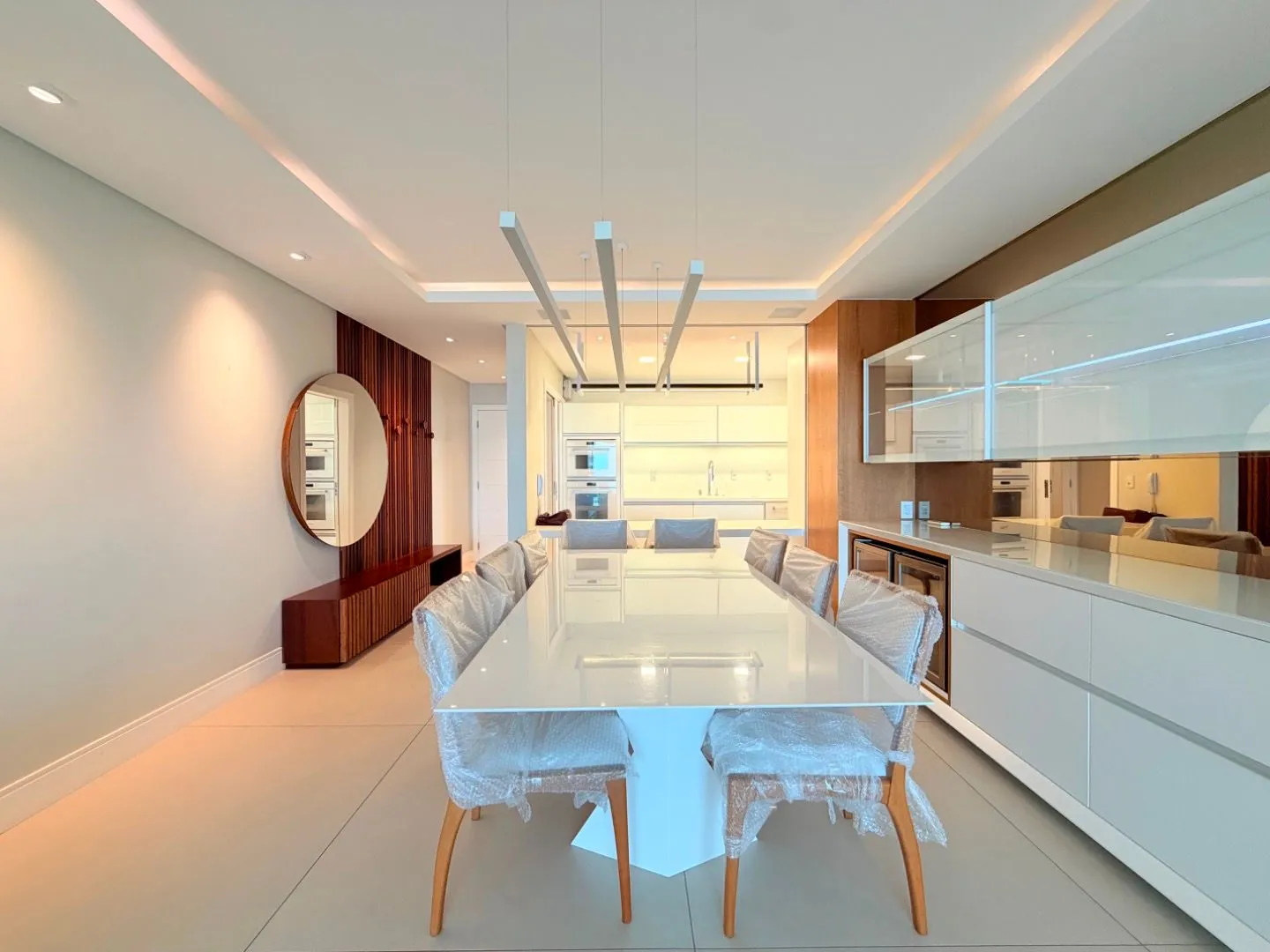 140 m² apartment with 3 bedrooms and a closed balcony — photo 19