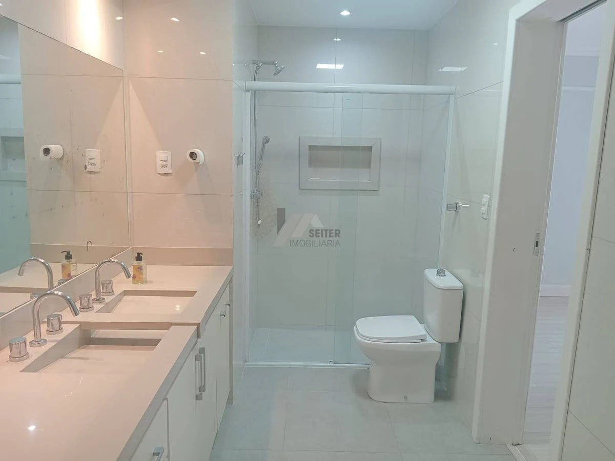 3-bedroom house with a private pool in Florianópolis — photo 3