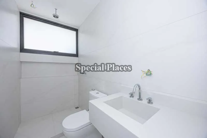 Casa com 5 quartos e 5 banheiros, com cozinha integrada — photo 21