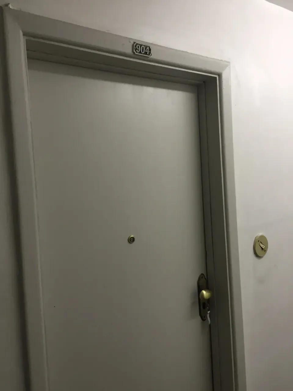 Apartamento sem mobília com 1 quarto e cozinha separada — photo 10