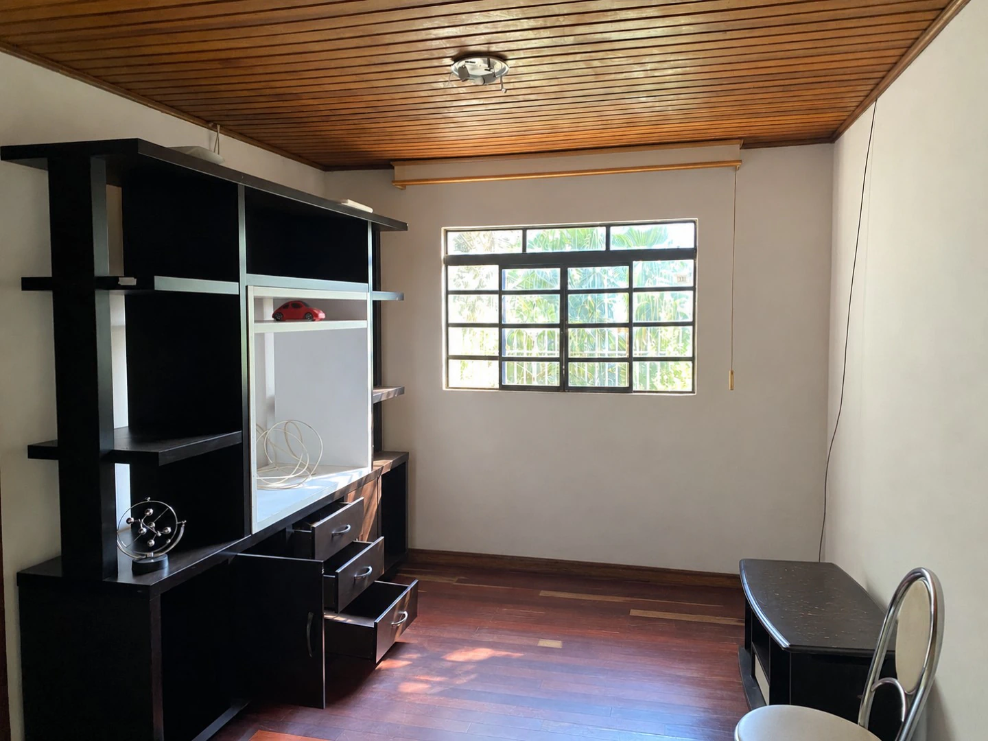 2-bedroom house with a washing machine — photo 3