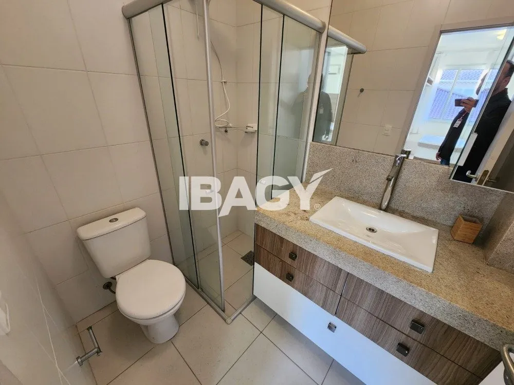 Glass-enclosed balcony in a 2-bedroom apartment, 66 m² — photo 9