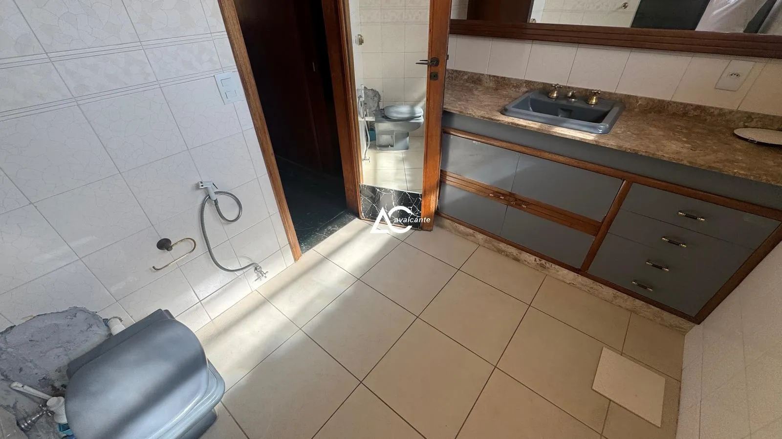 Furnished duplex house with 4 bedrooms and 600 m² — photo 69