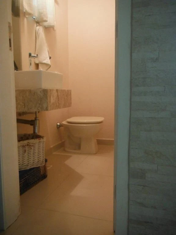 Casa mobiliada com 4 suítes e cozinha em conceito aberto — photo 17