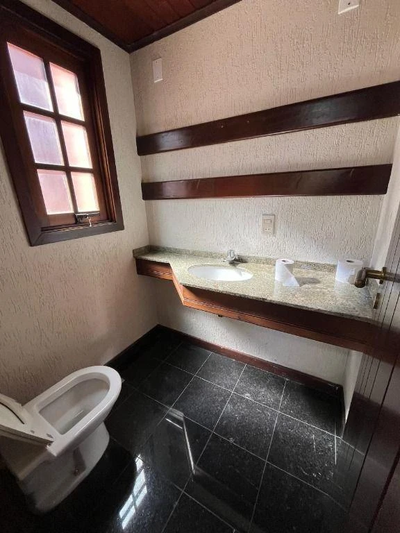 House with 3 en-suite bedrooms and a balcony, 450 m² — photo 37