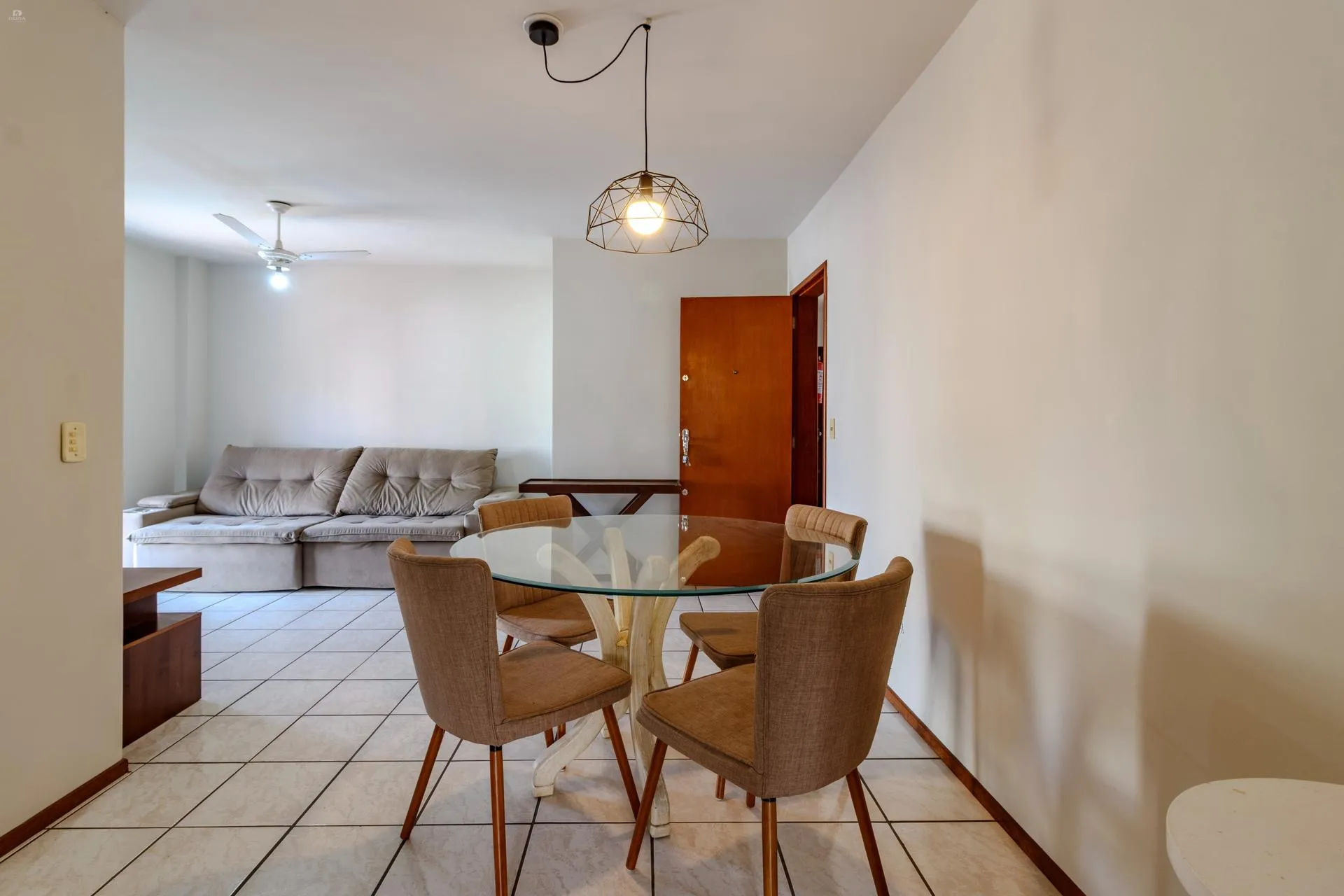 Balcony with a grill in a 2-bedroom apartment, 60 m²