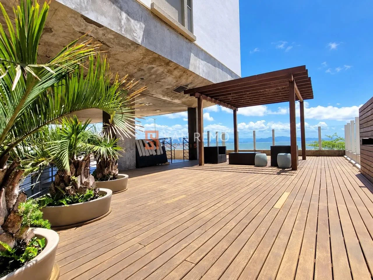 Apartment, 72 m², with a water view — photo 4