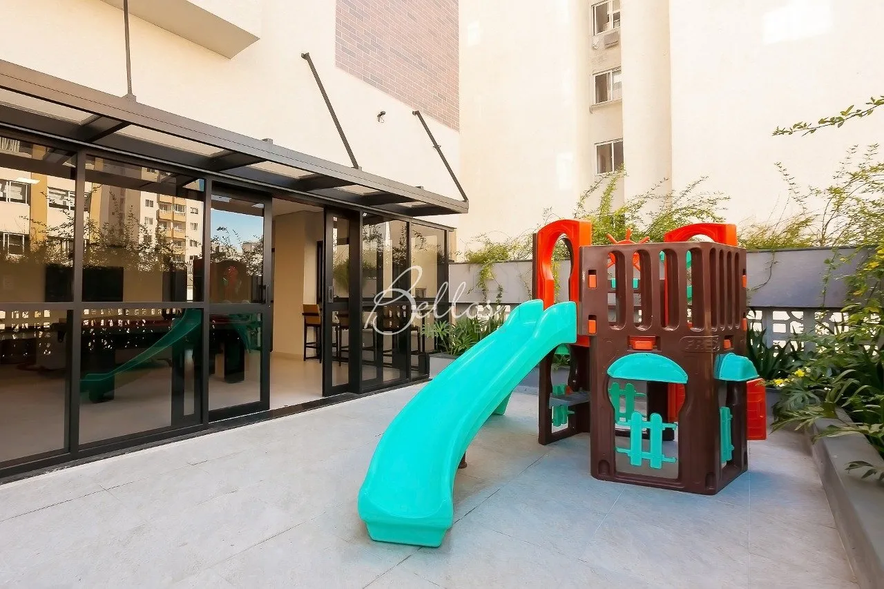 1-bedroom apartment with balcony and 61 m² — photo 15