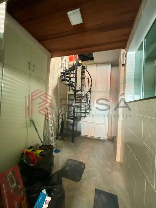 Casa de 3 quartos com churrasqueira privativa, Portuguesa — photo 31