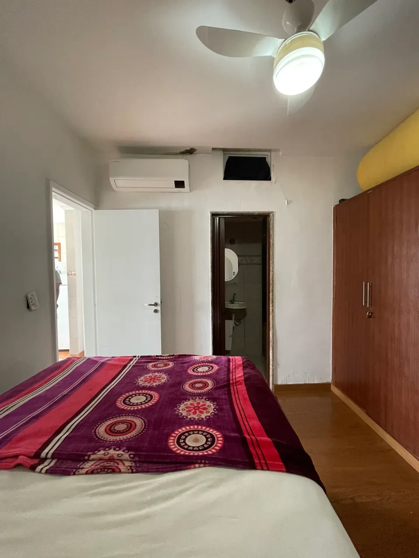 Glass-enclosed balcony in a 2-bedroom apartment, 80 m² — photo 16