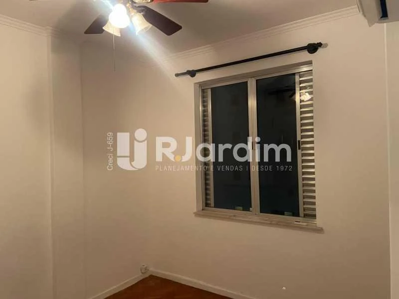 Apartamento de 1 quarto com banheira — photo 2